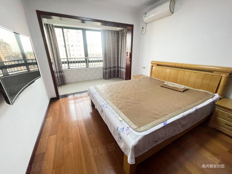 雍景苑洋房 电梯7楼东边套 130平70年产权住宅看房有钥匙