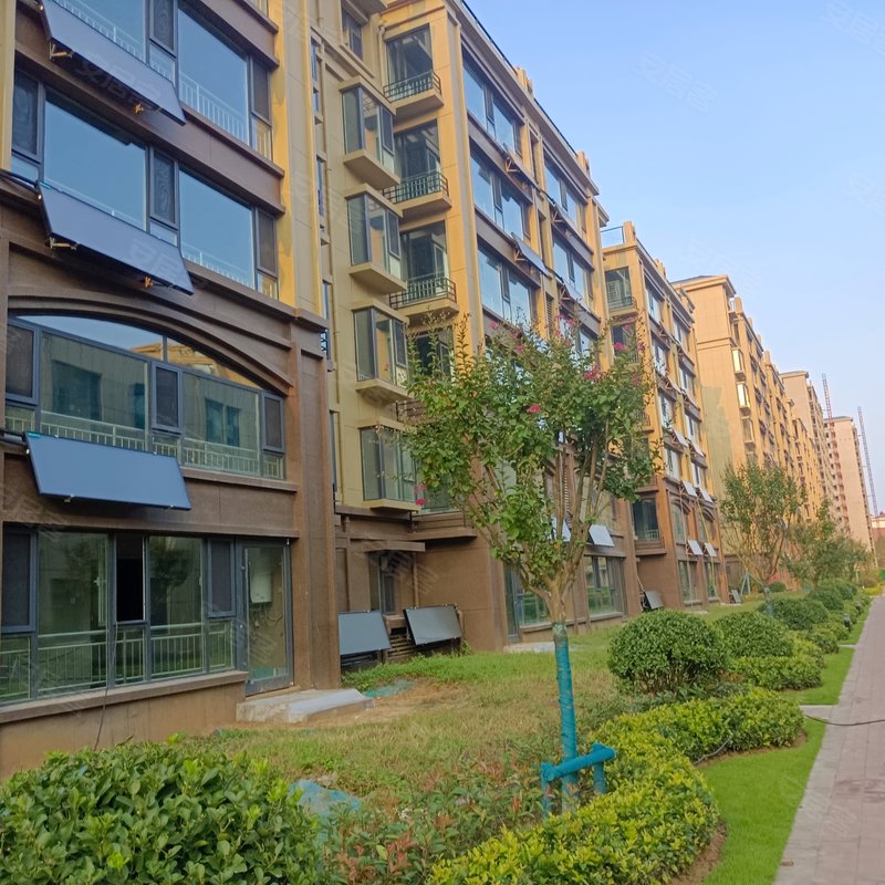 中暨沂河一英里书香尚馆