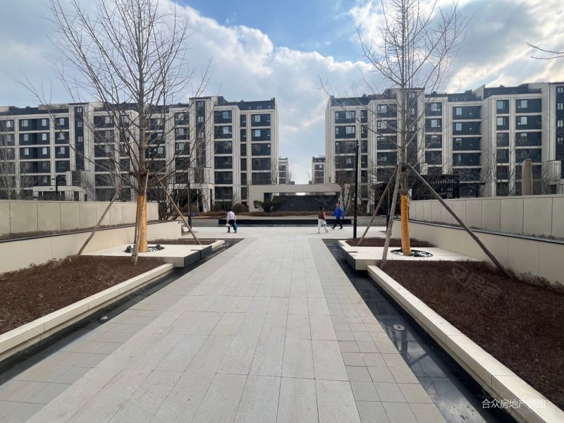 长春房产网>长春二手房>高新二手房>宜居路二手房>中海橡树园>800_600