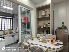 射阳射阳城西后羿公园四季芳庭15楼，2室1厅，80平，1100月，交3压一出租房源真实图片