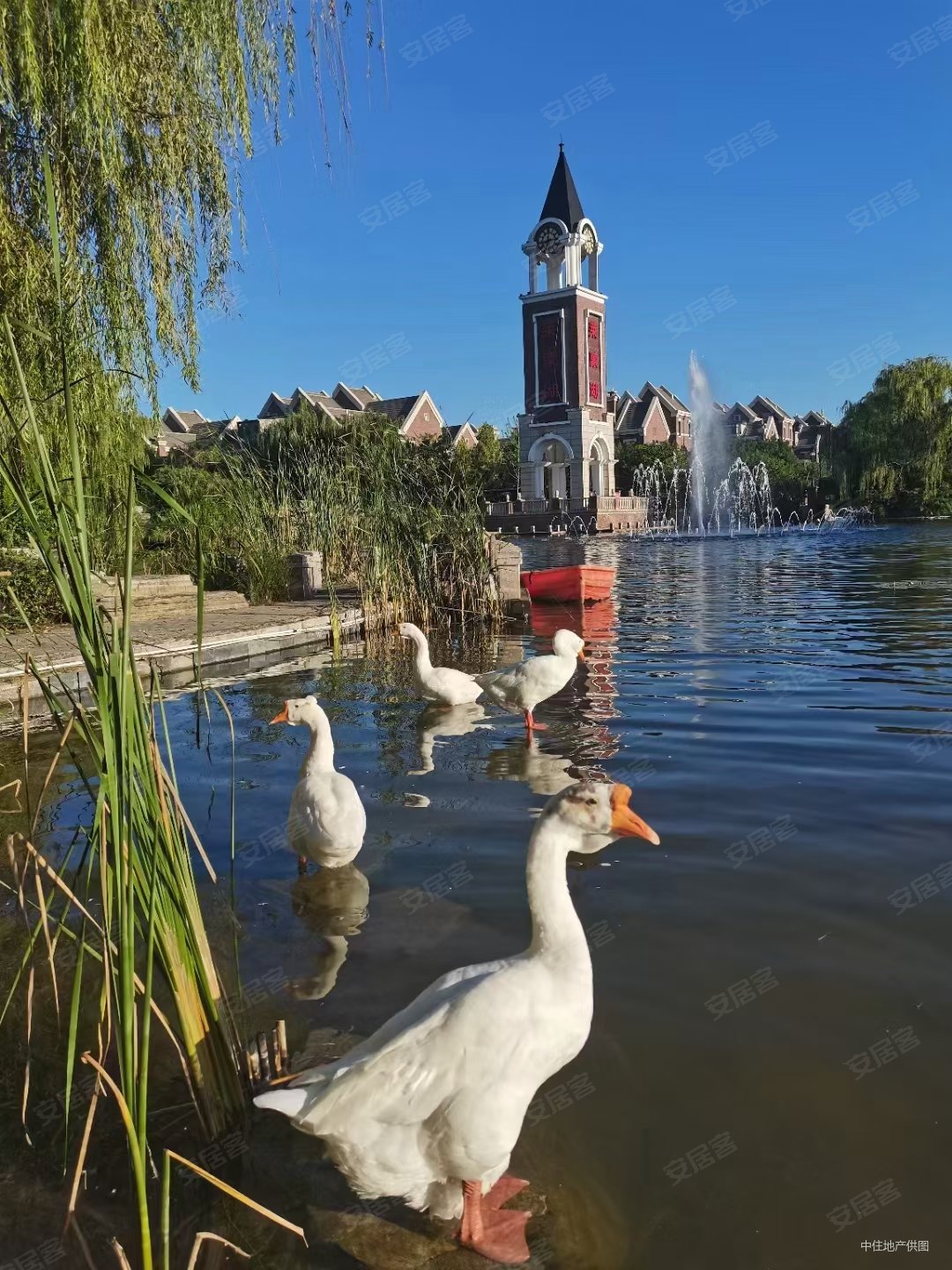 重汽莱蒙湖经十东路3室2厅2卫170平方米