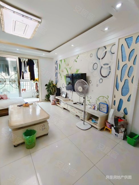 带车库,中间楼层