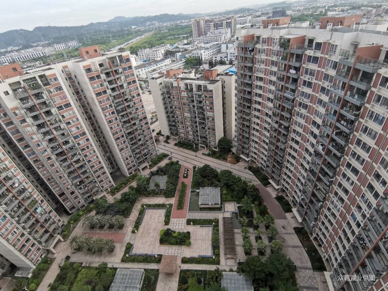 金田花园花域大两房出售,电联优5万,满五  不欠银行贷款