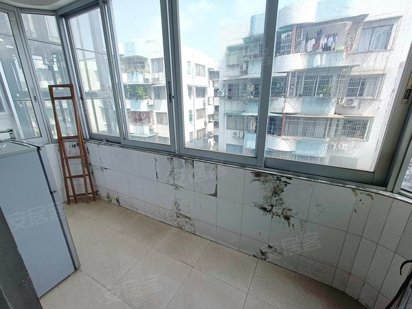 广州天河燕塘金燕花苑实拍急租 燕塘地铁站 金燕花苑 1室1厅 电梯房