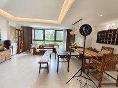 贵阳观山湖会展城美的旁边龙湖，精装两室全屋地暖，小区配套齐全，看房方便出租房源真实图片