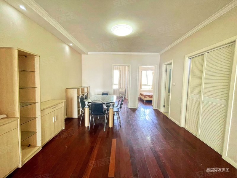 上海房产网>上海二手房>静安二手房>南京西路二手房>怡景苑>800_600