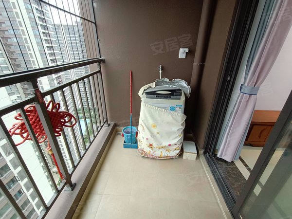 南宁江南沙井大道万科悦江南实拍 万科悦江南 精装 3房 1500 配齐家具