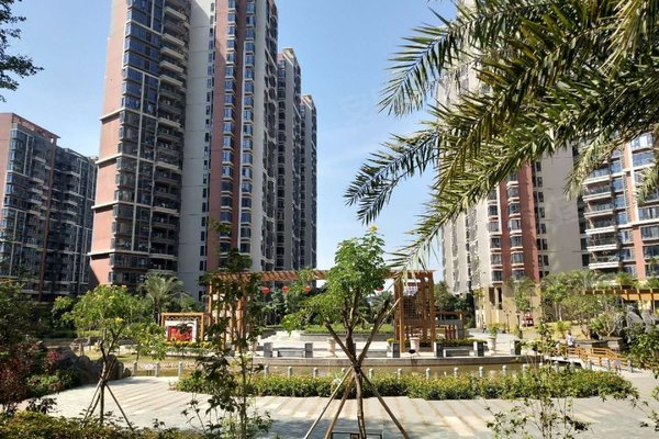 东莞小区 凤岗小区 凤岗中心小区 翡翠山湖 翡翠山湖怎么样 发布于