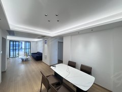 温岭温岭市区锦江中心国宾壹号,银泰城对面,4室2厅2卫,干净整洁出租房源真实图片