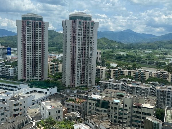 深圳福田上步佳兆业中心佳兆业中心单身公寓,朝南,科学馆地铁站!