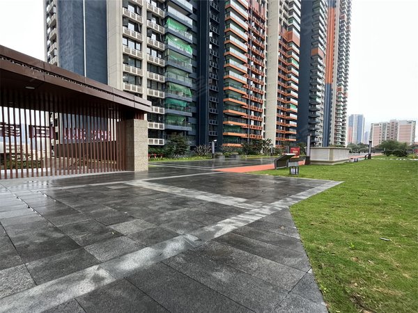 深圳罗湖布心观山嘉苑观山嘉苑精装三房,朝南,南北通透,通风采光好