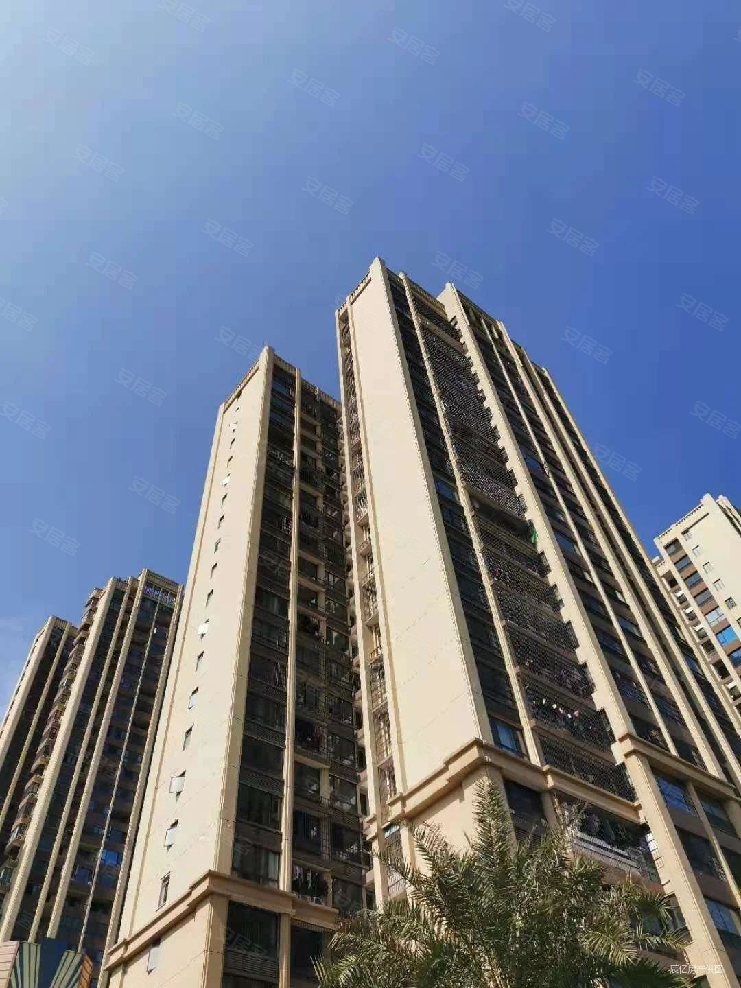 鱼峰区中辰阳光郡零公摊豪装4房拎包入住送70年产权车位