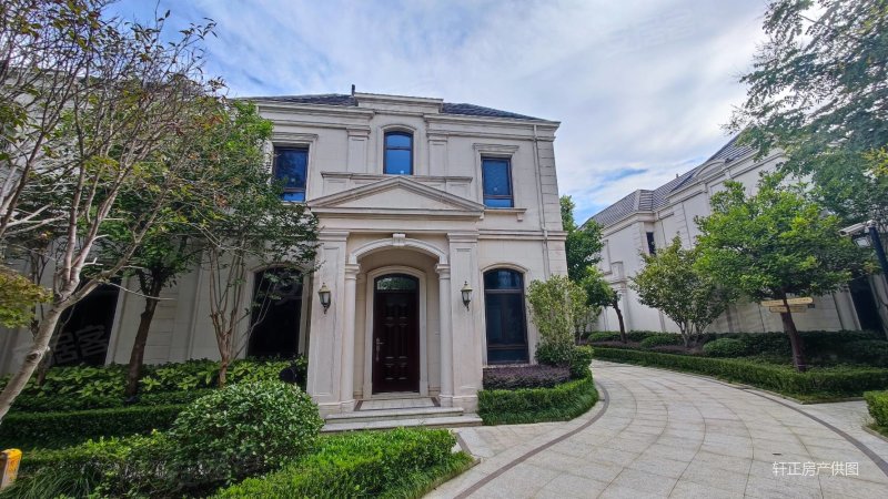 昆山市绿城玫瑰园(别墅)4室2厅3卫415㎡南2350万