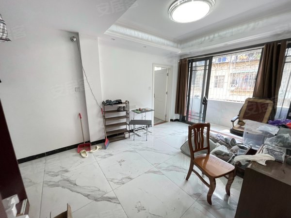 广州荔湾中山八路环翠园小区环翠园 步梯8楼 南向厅出阳台3房 赖经理