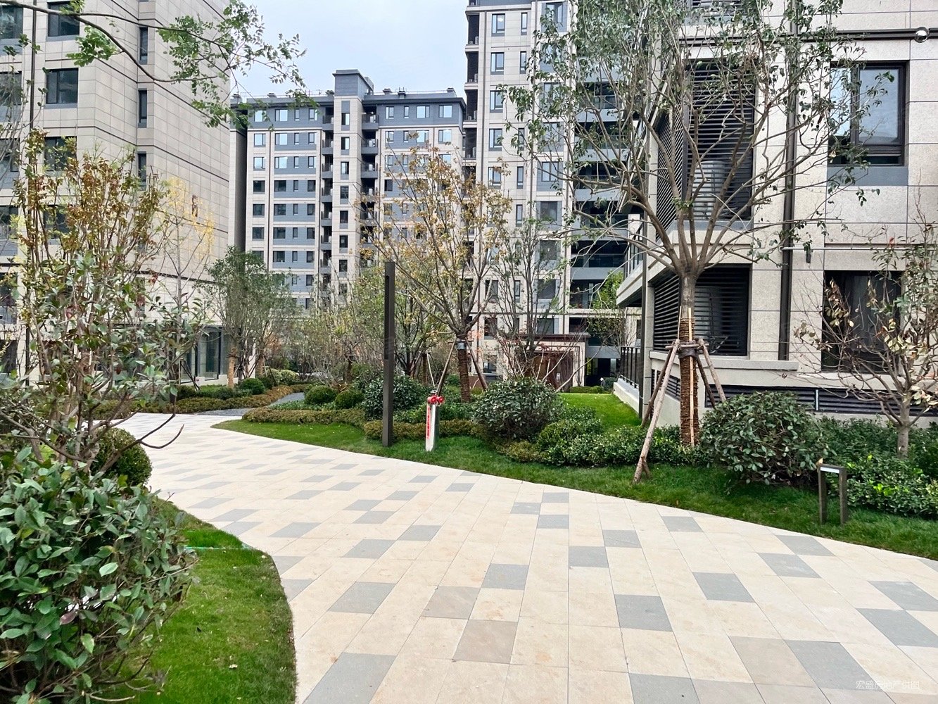 绿地御山台二手房,276万,4室2厅,2卫,165.9平米-济南安居客