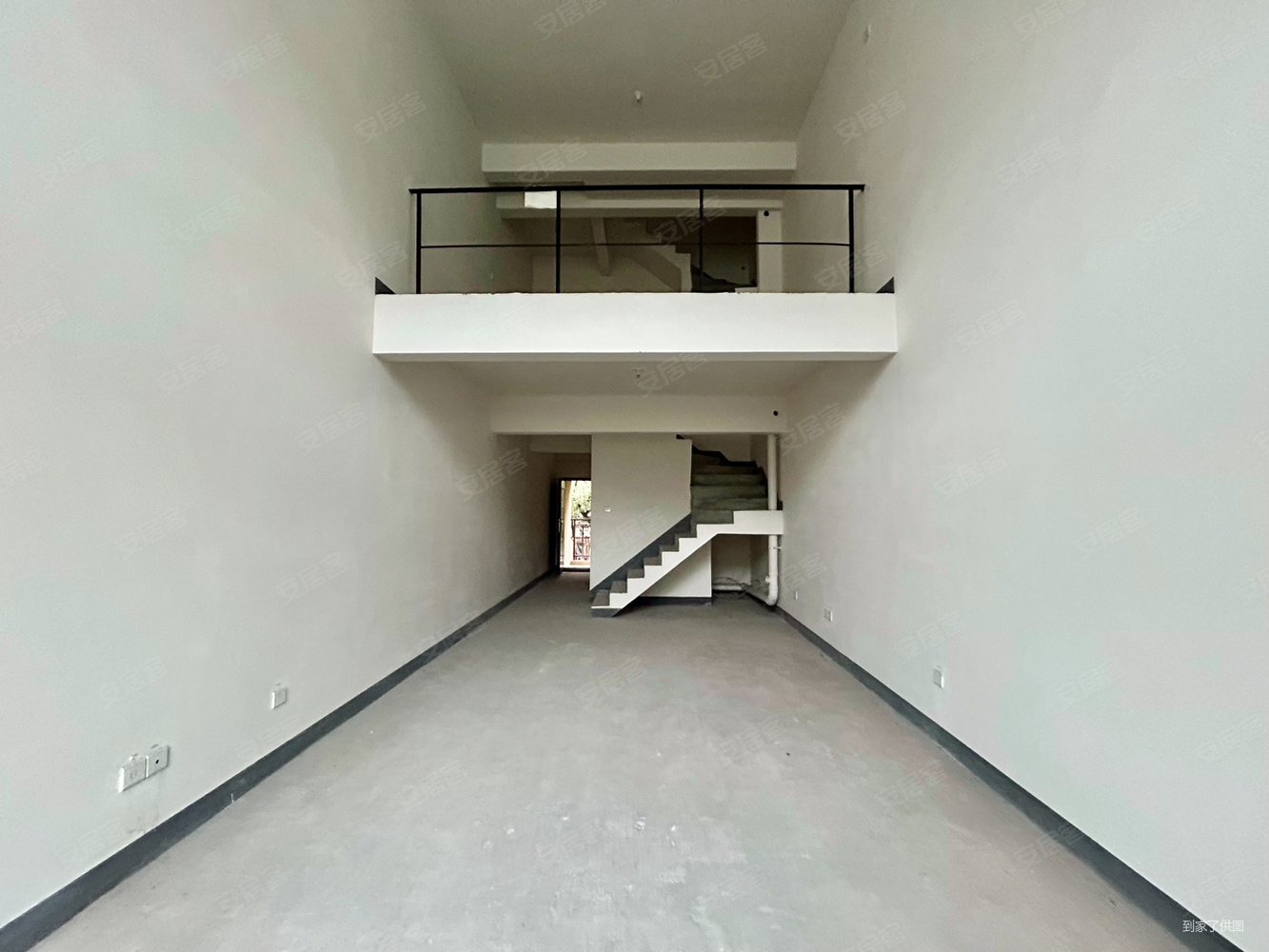 逸翠庄园(南区)4室2厅3卫135㎡西南150万