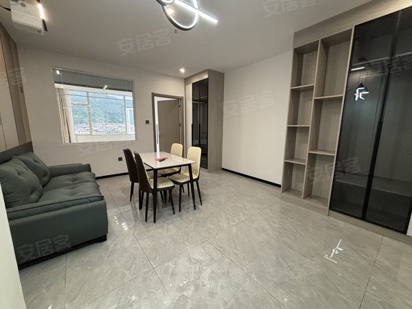 金华东阳东阳市中心吴宁西路7,13号楼好乐多 新光汇 一室一厅 超大房间 干湿分离起租出租房源真实图片