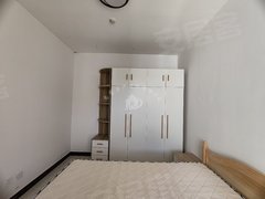 定西安定安定城区关川景湾    两居室精装修   带家具家电  随时看房出租房源真实图片