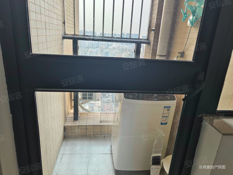 满五 ,产权 ,密码看房!,广兴源圣拿威二手房,400万,2室1厅,1卫,54.