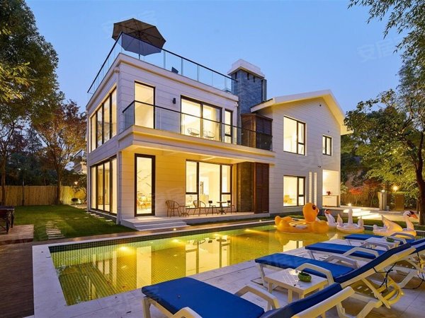 佘山东郡别墅 鸺号线地铁佘山站 宜家风格 清新脱俗 随时看