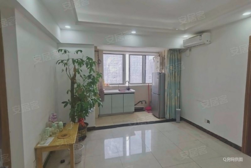 集浩大厦(地铁80米房东2,3,0出)  近