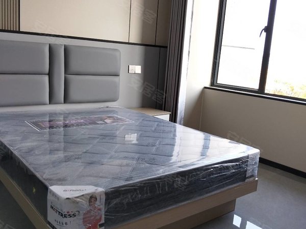 金华浦江县浦江城东中部水晶园区中部园区  泊居公寓 精装修 电梯房  拎包入住  价格实惠出租房源真实图片