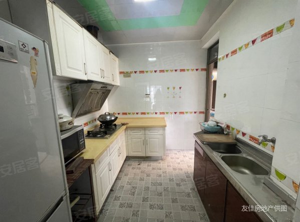 景小十二中文源华都精装电梯3房中间楼层带车位有钥匙