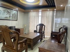 北流北流城区城区1800元可租新城国际四房两厅两卫出租房源真实图片