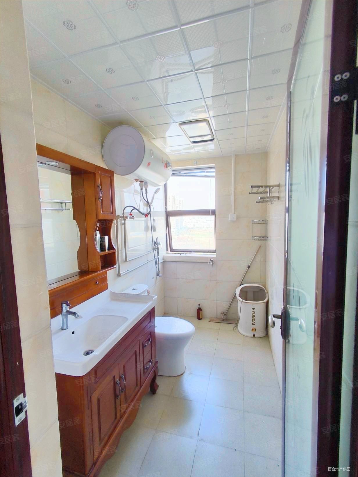 单价1万 东南端头大三室 地铁口 明厨明卫 怡合景苑 急售