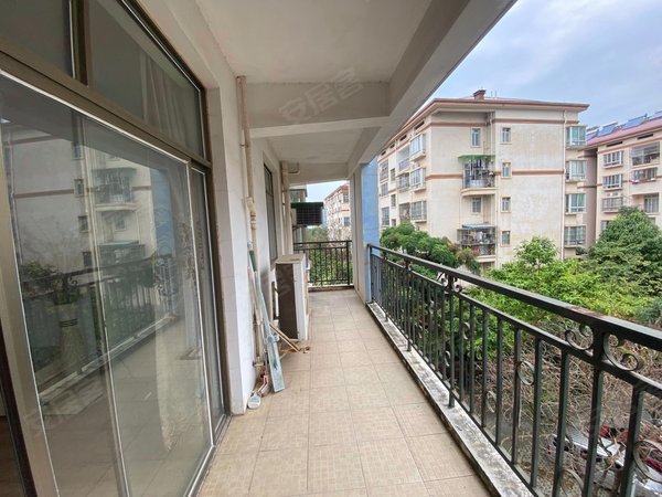 南宁良庆五象大道滨江丽景花园五象大道地铁口滨江丽景花园3房1700元