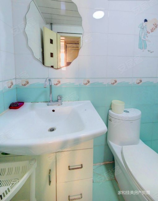 浮山后一小区合肥路佳世客套二厅满五年税