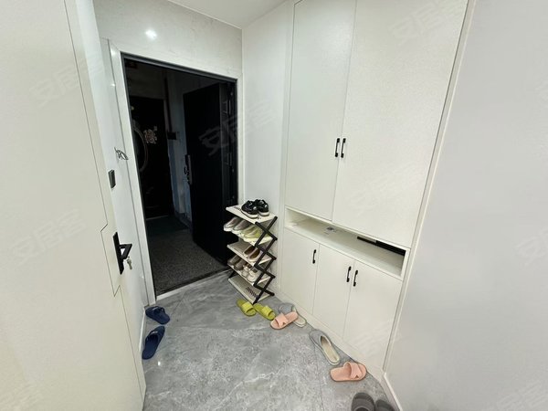 温州瑞安玉海安康路一百二十七弄院安阳菜场旁精装修三室整租民水民电出租房源真实图片