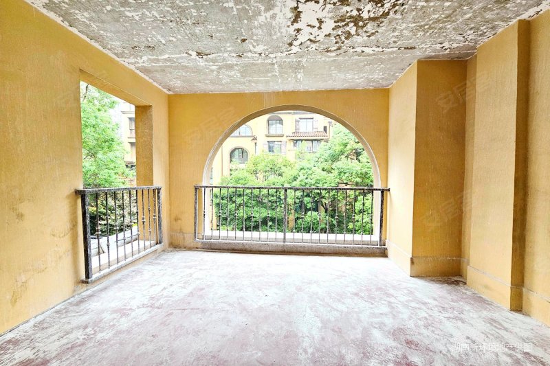 长沙房产网>长沙二手房>雨花二手房>体育新城二手房>融科檀香山>800