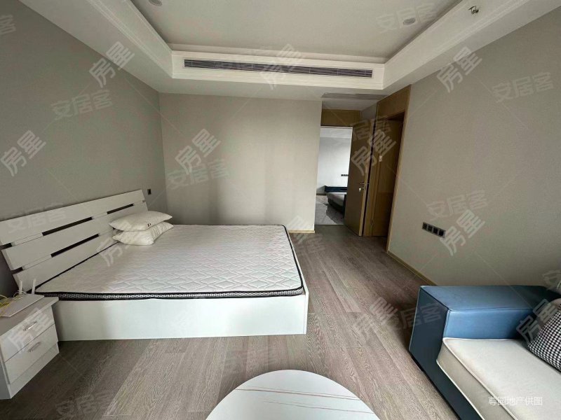急售白塔路逸天峰奢装公寓端头1室2卫带产权车位配置齐