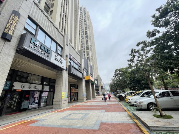 湛江赤坎金沙湾蓝海丽舍蓝海丽舍,精装4房,拎包入住,2700元,新小区a