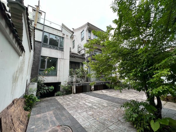 广州番禺万博清华坊万博旁!