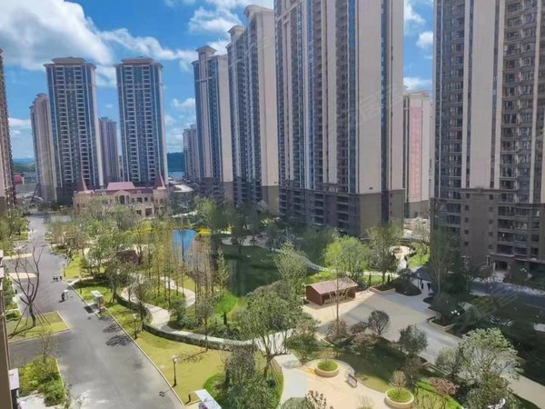 贵阳花溪清溪路恒大文化旅游城4组团恒大文化旅游城三房两厅一卫出租