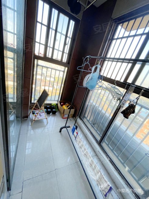 金大地翡翠公馆 有电梯 商品房 楼龄新 临地铁 商圈成熟