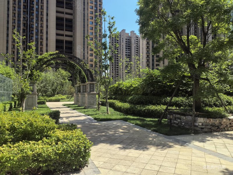 恒大海上帝景一期洋房 二楼带下跃 装修好 南北通透