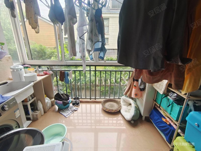 电梯三房,价格可谈,碧林湾(公寓住宅)二手房,910万,3室2厅,2卫,130.