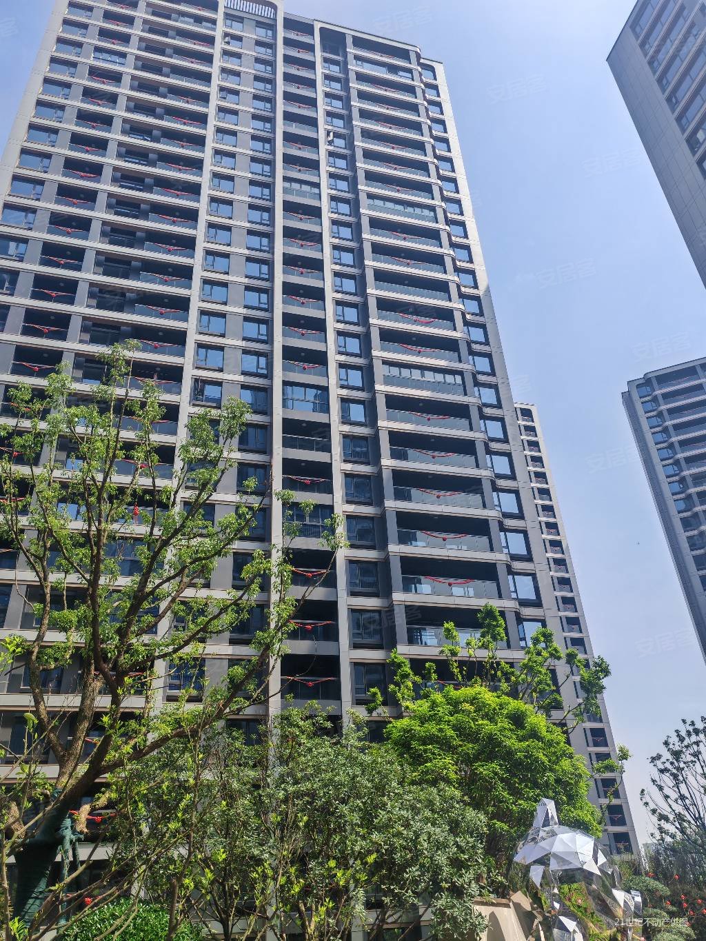 美的旭辉城102平方,总价110万送车位