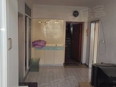 阜新太平太平城区月付,二区4层2室全装热水器烟机2床沙发窗帘400元没供暖。出租房源真实图片
