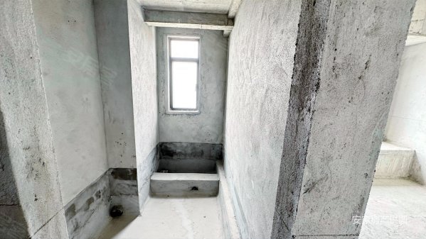 钧明城A区3室2厅2卫95.86㎡南85万