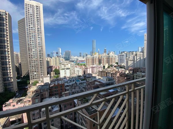 深圳南山南山中心区南光城市花园本人实拍 南光城市花园精装修 看房