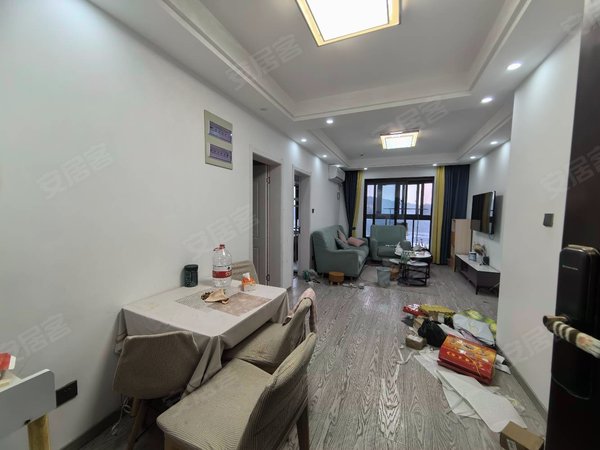 【多图】碧秀名庭,新街租房,新街地铁口 整租大三房 4300包物业 有