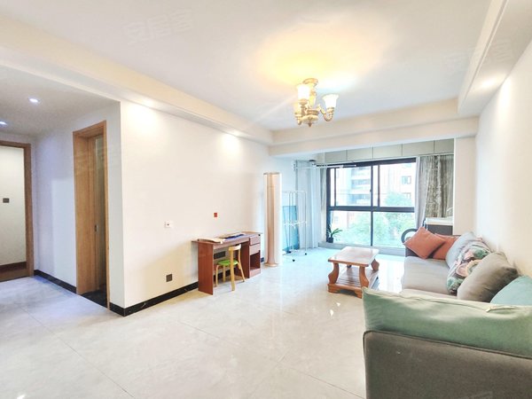 【多图】宝龙世家,宝龙广场租房,宝龙3房2卫家电家具齐全 客厅有空调