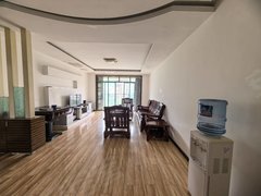 贵阳小河经开区小河转盘精装修 拎包入住 出行方便 小区环境很好出租房源真实图片
