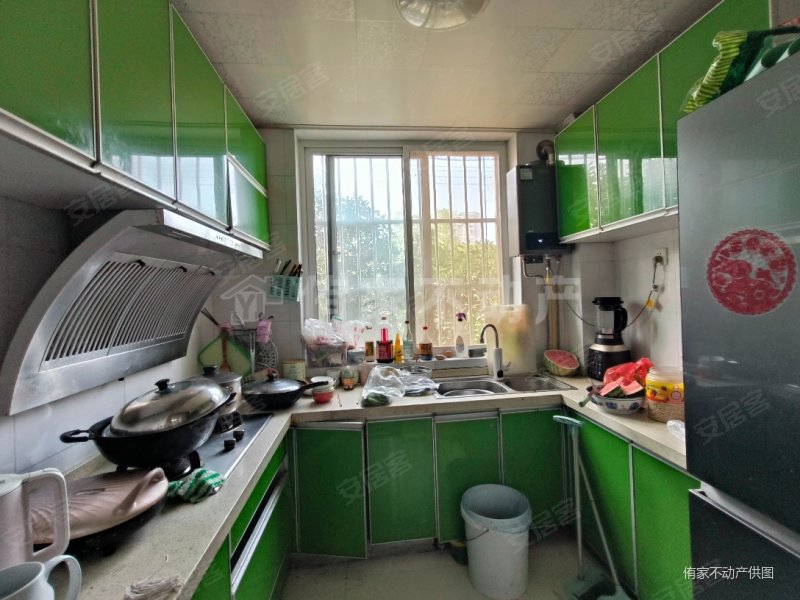 上正阳三中 位于歌风 西中央御景南好人广场旁,金地花园(沛县)二手房