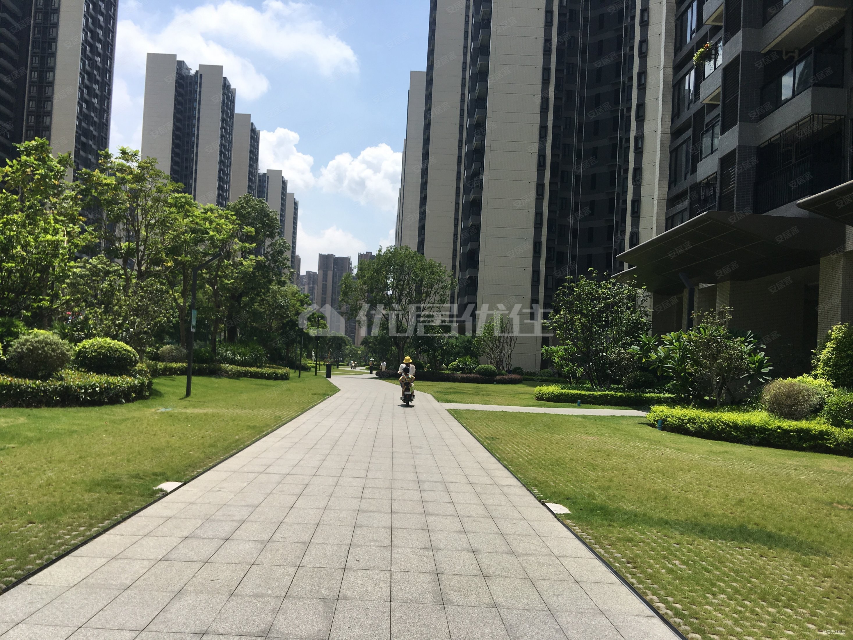 时代南湾(一期)3室2厅2卫83㎡北80万