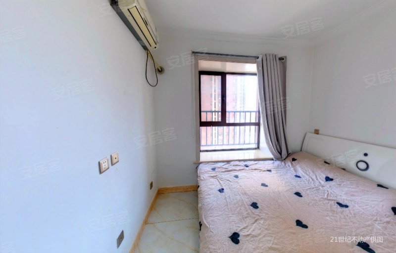 安联新青年广场